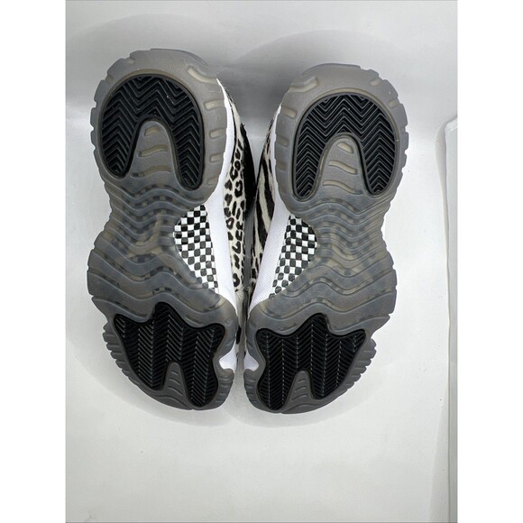 Air Jordan 11 Retro “Animal Instinct” Women's Shoes Black/Gym Red Sail White 5.5 - Picture 10 of 14